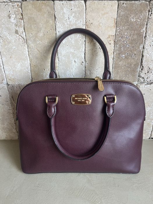 Две големи чанти на Michael Kors