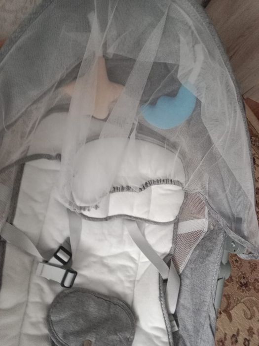 Шезлонг Новый Срочно  Продам