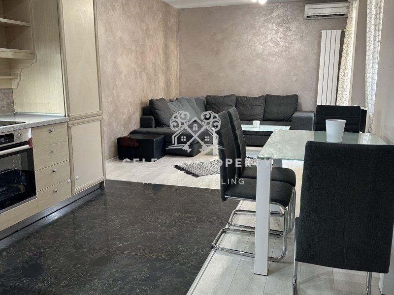 Дава се под наем Двустаен апартамент в София, Витоша - 60 кв.м за 650 € - Снимка #1