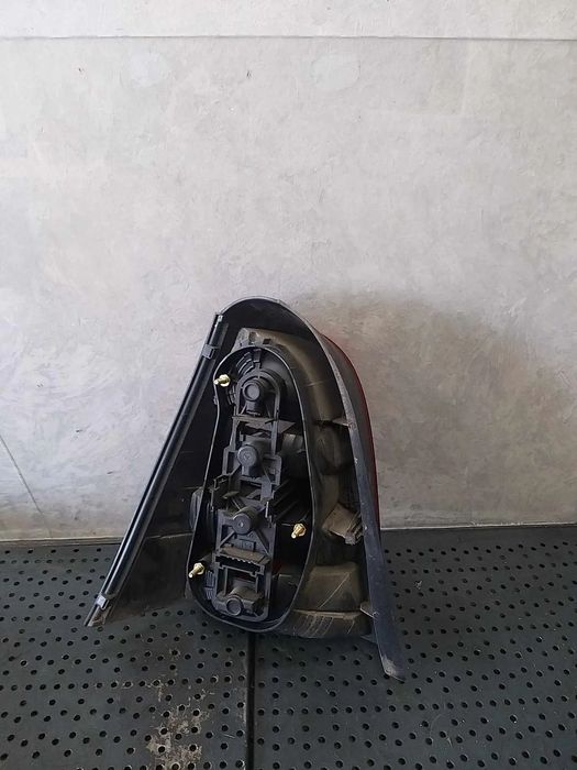 Stop tripla lampa dreapta mercedes a class w168 1688203064r