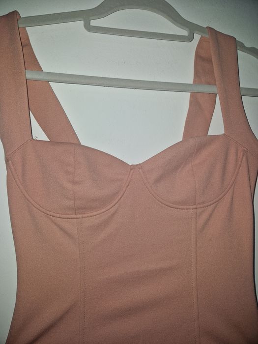 Body elegant nou cu etichetă Zara.