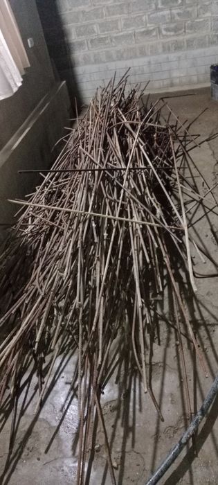 Арматура  сотилади