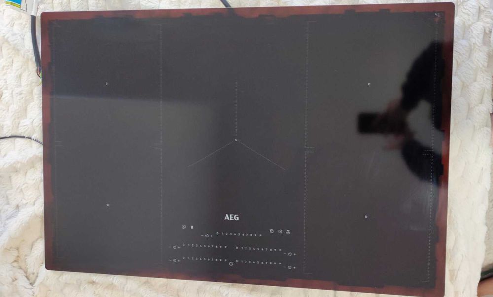 Индукционен плот AEG модел: IKE85753IB