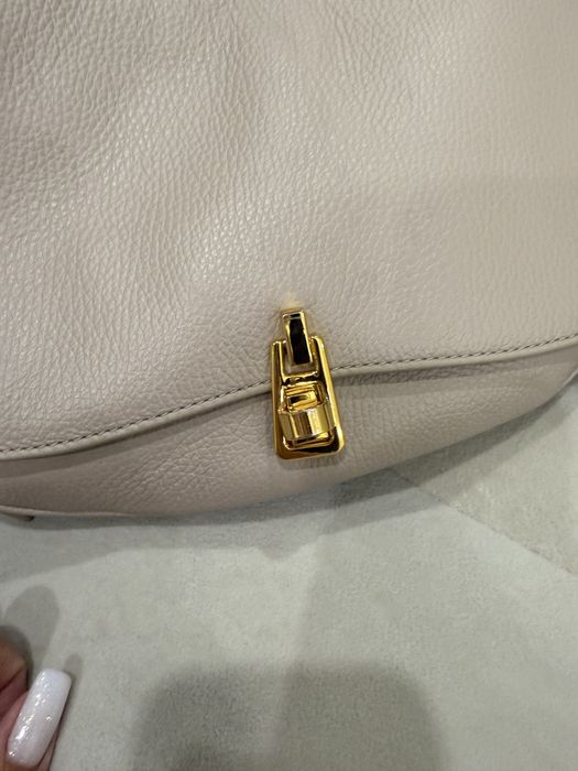 Coccinelle сумку продам оригинал