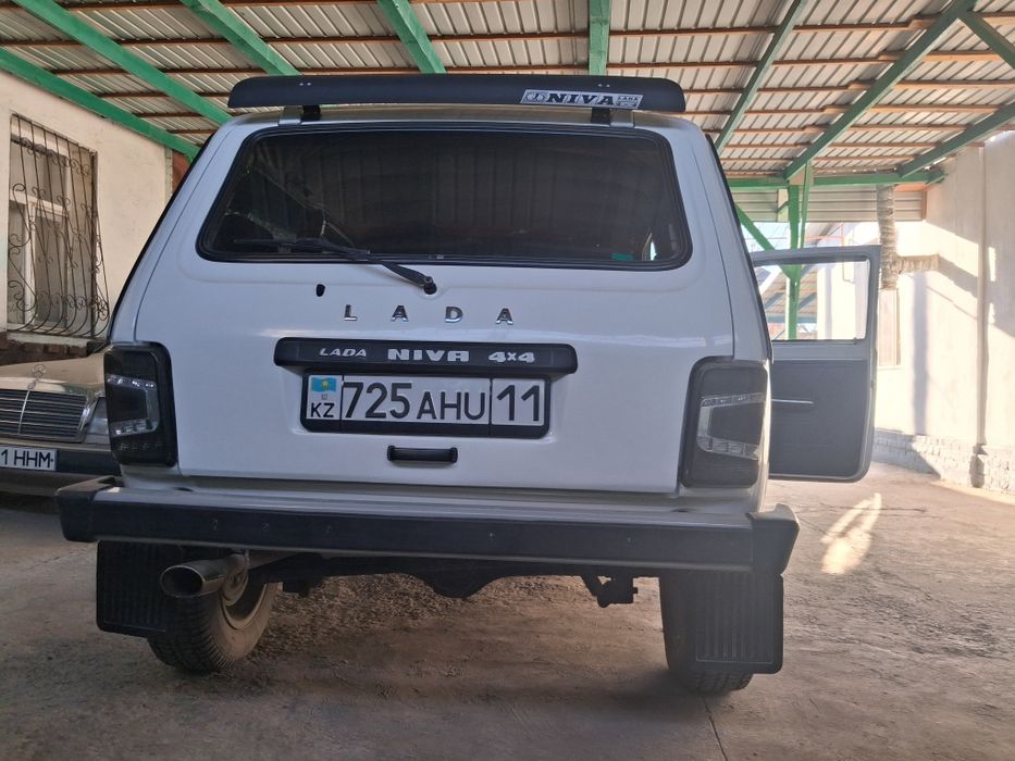 Нива 2121 продам