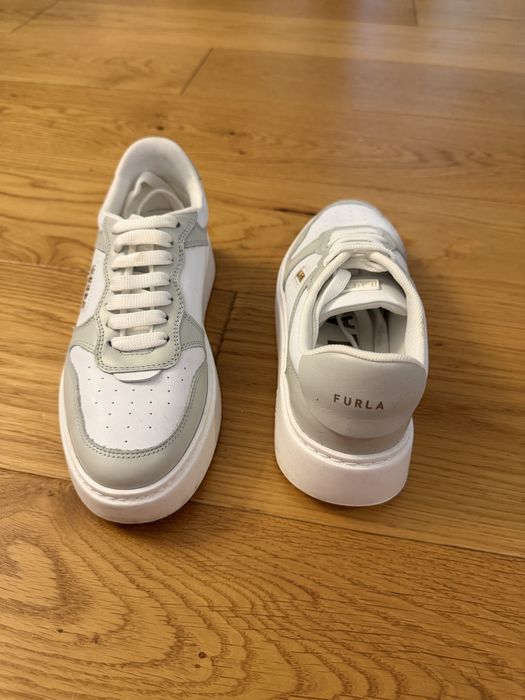 Sneakers Furla alb