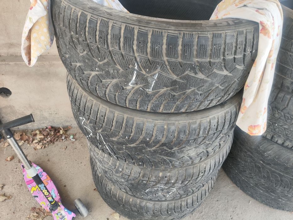 Шины 285/45r22 зима и лето