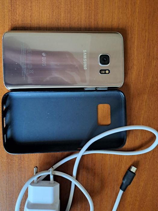 Самсунг S 7 в хорошем состоянии