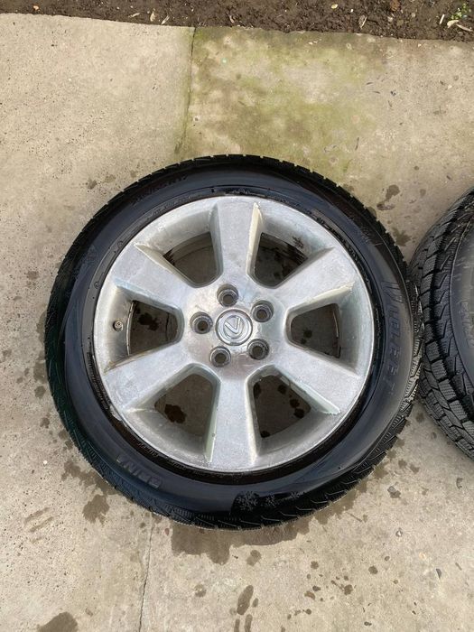 Продам комплект заводских дисков с шинами