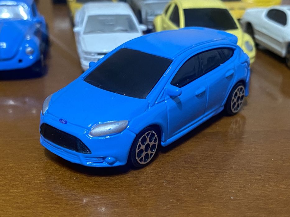 Метални колички лот