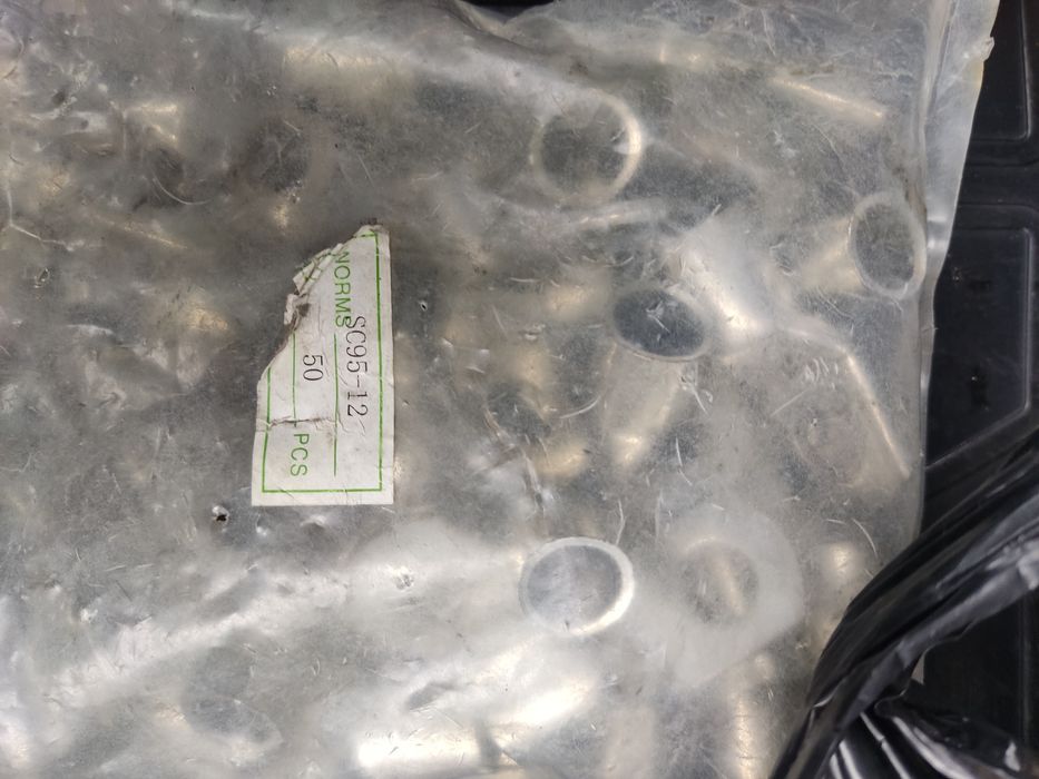 Продам клеммы медь лужоная 95