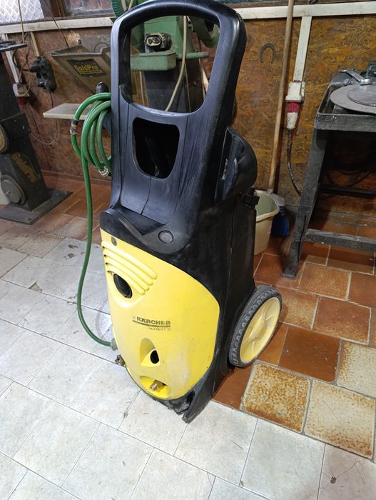 Водоструйка Керхер HD 10/21 S