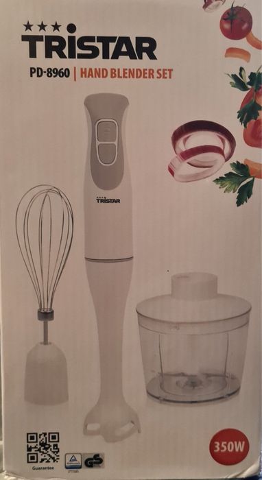 blender de mână este modelul Tristar MX-4880