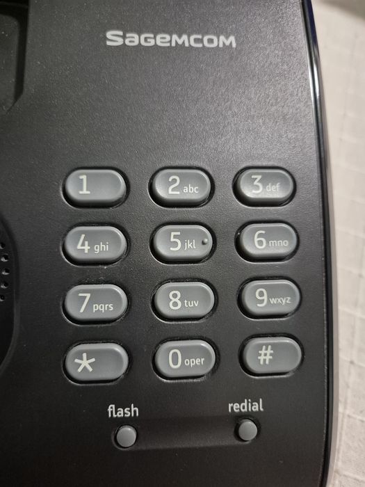 Стационарен телефон Sagemcom, нов