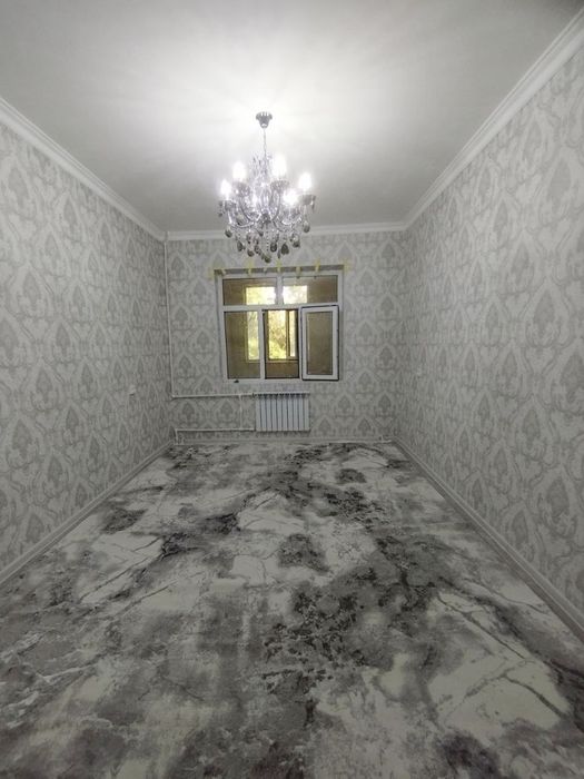 Срочно 2 хонали квартира сотилади. Жойи зур. Кора камиш 2/4 . 2-этаж.