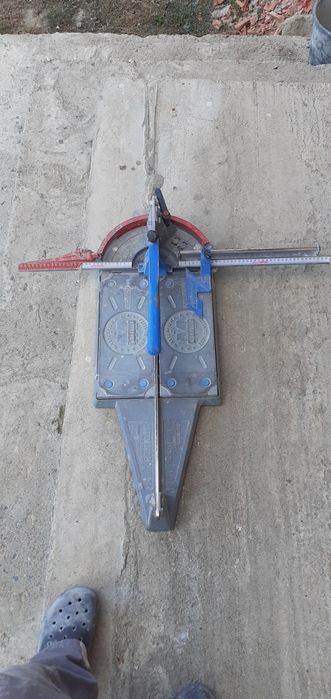 Masină montolit pentru tăiat plăci ceramică