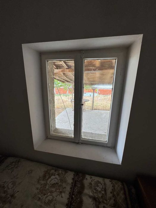 Продава се Промишлена сграда в с. Мандра, Област Хасково - 921 кв.м за 73 €/кв.м - Снимка #8