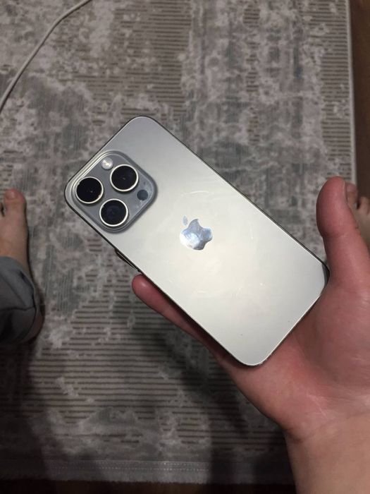Продам Iphone 15 pro