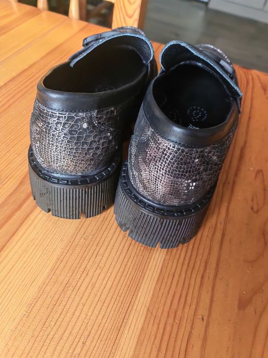 Дамски обувки лоуфъри, есестествена кожа.