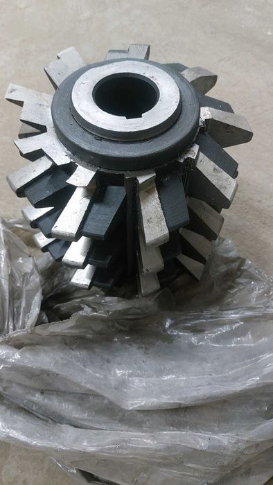 Фреза червячная м16