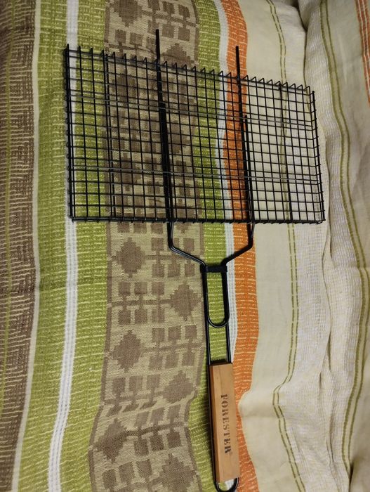 Решетка гриль FORESTER, б/у в отличном состоянии.Торг