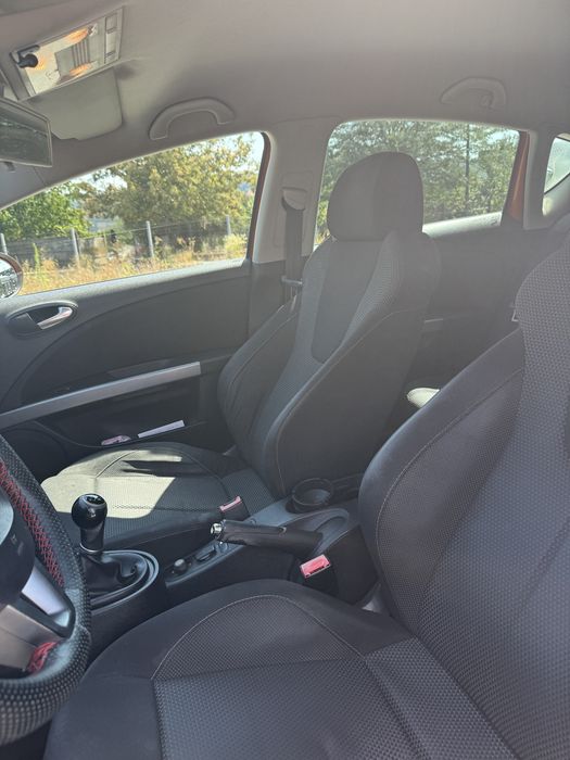 SEAT Leon 2010 — imagine 5