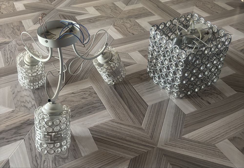 Продаются люстры