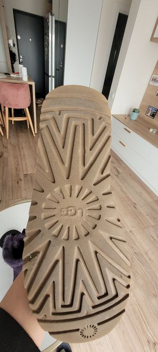 Cizme UGG cu fundițe, originale