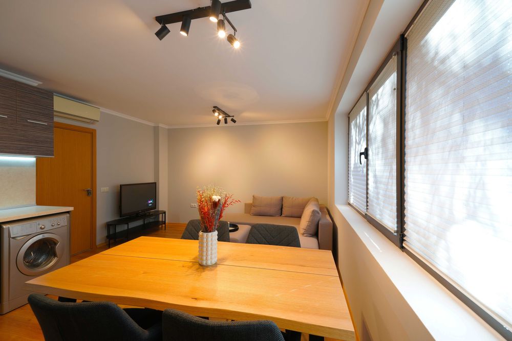 Tристаен обзаведен апартамент. Ремонт. Спортна зала, Чаталджа, ВИНС