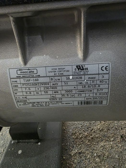 Трифазен Honda EAT700 генератор.