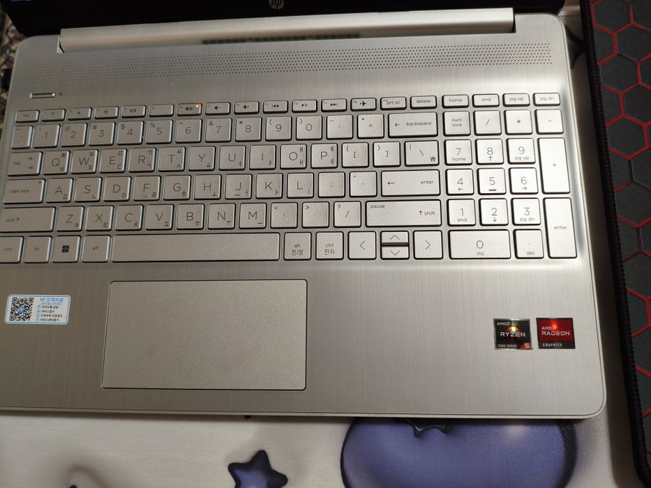 Hp   AMD Ryzen 5 5500U