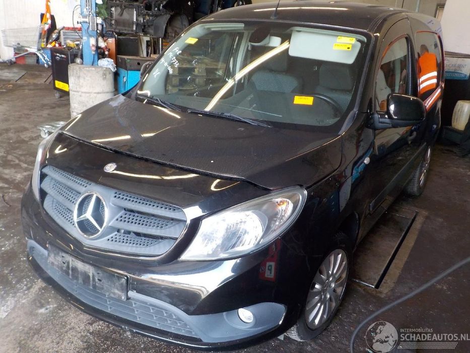 НА ЧАСТИ Mercedes Citan 1.5 DCI 110HP