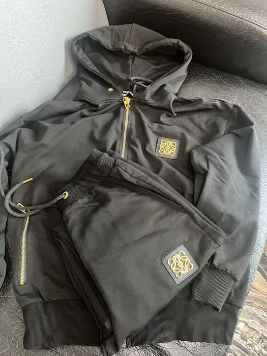 Дамски дрехи-Екипи