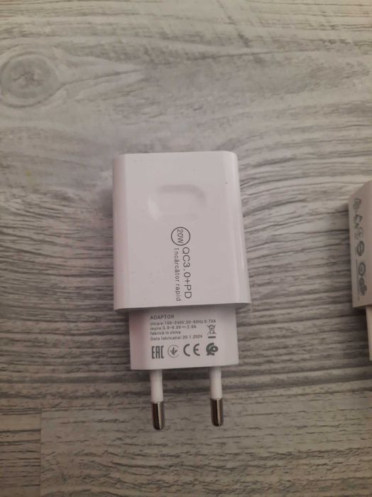 Adaptoare,incarcatoare usb