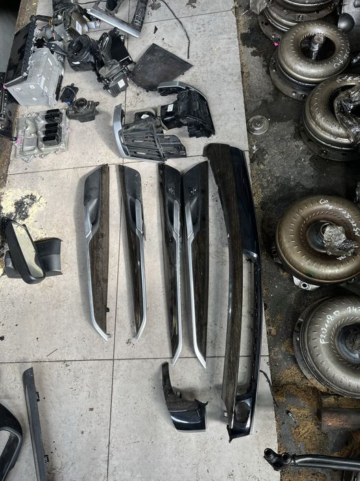 Интериорни лайстни бмв х6 ф16 ( interiorni laistni bmw x6 f16 )