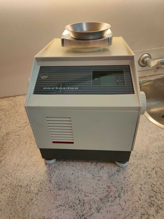 Професионални везни Sartorius 2204 Нова цена 800 на 500лв