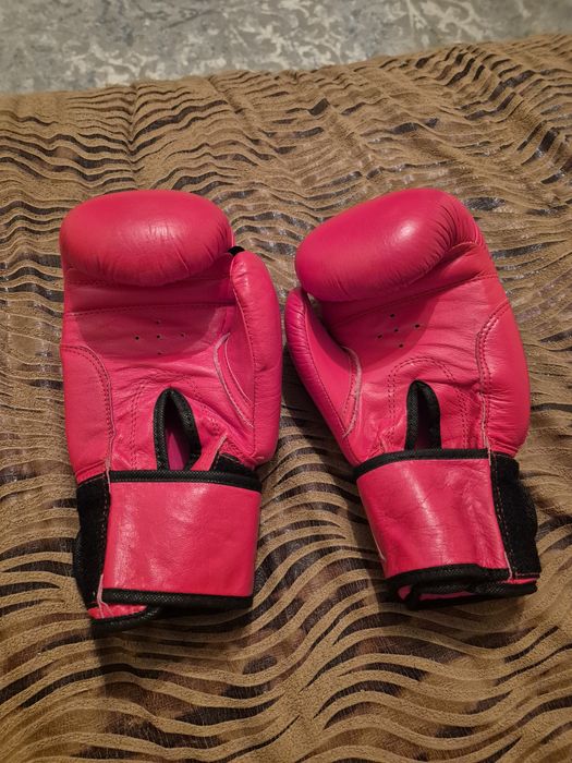 Продаю боксёрские перчатки