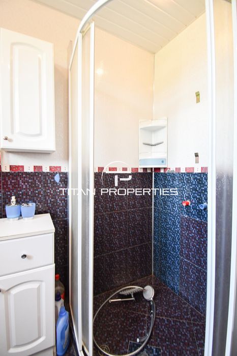 Етаж от къща, под наем, кв. Обеля