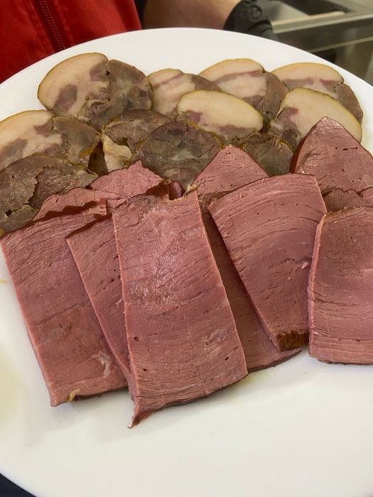 Халяльные копчёные деликатесы