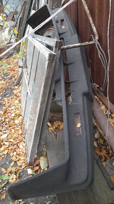 Бампер девятка в отличном состоянии