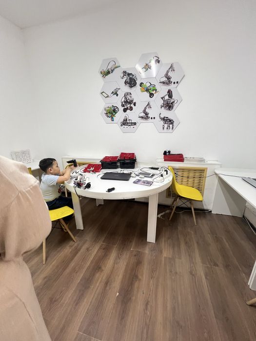 Офисный шкаф в продаже