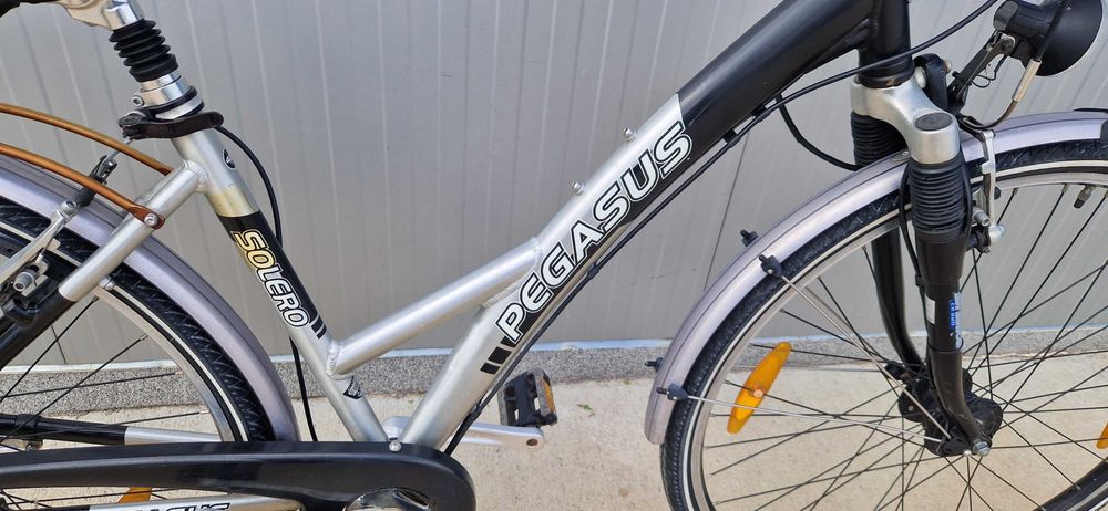 Дамски алуминиев велосипед Pegasus 28"колело с кошница