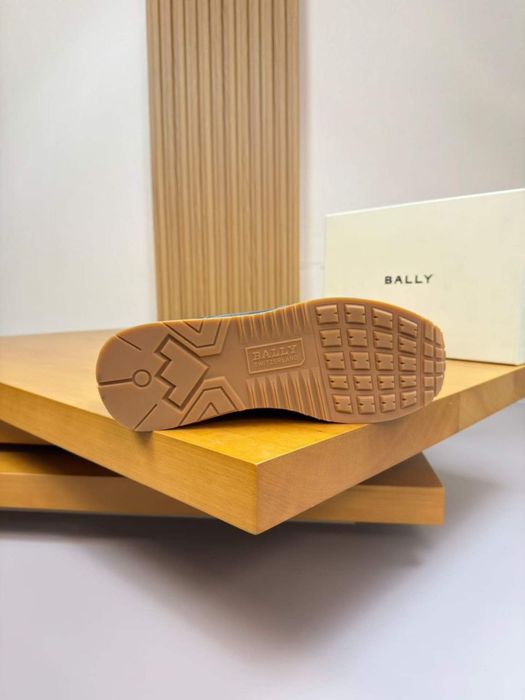 Дизайнерские кроссовки Bally