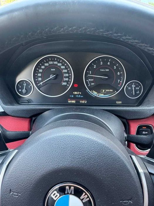 автомобил БМВ 435i