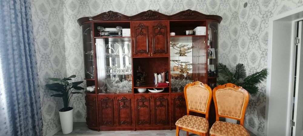 Стольчик и гарнитуры