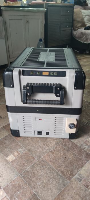 Frigider auto 12 V / 24 V.