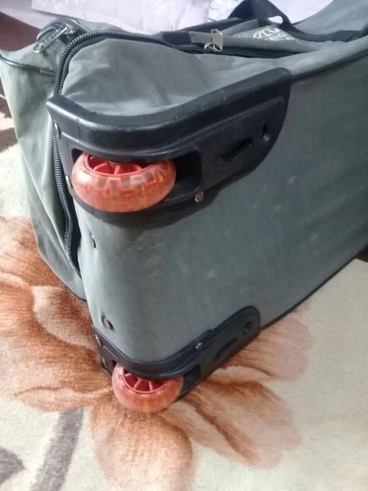 Чемодан тканевая .