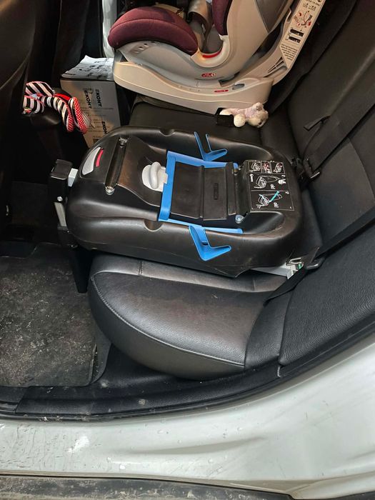 Кош за кола с изофикс