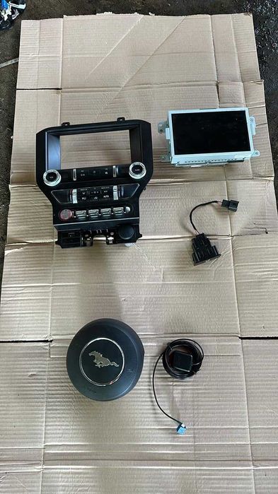 Sync 3 голяма навигация за Мустанг след 2015 Mustang