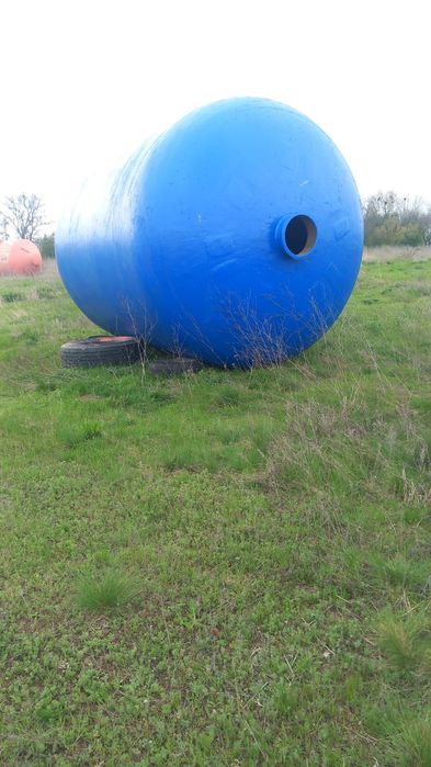 Vând rezervoare fibră sticlă supraterane și subterane de la 5T la 60T Reparam rezervoare fibră sticlă